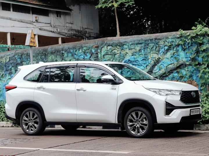 Toyota Hycross
